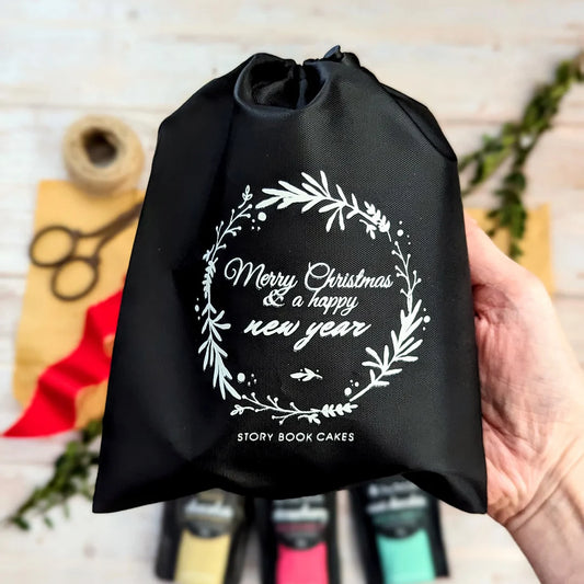 Wreath Gift Bag- 3 Mud Cake Assorted in a Mug