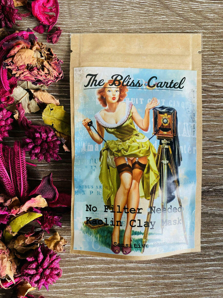 dry clay face mask, no filter needed. bliss cartel brand